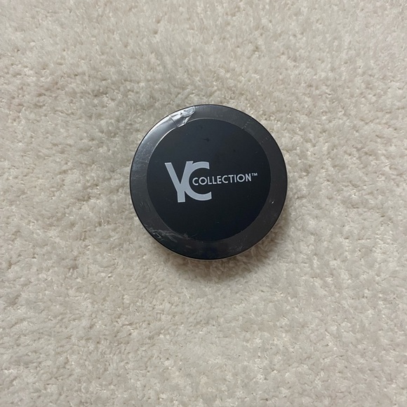 Luminous Setting Powder in Honey - Picture 2 of 4